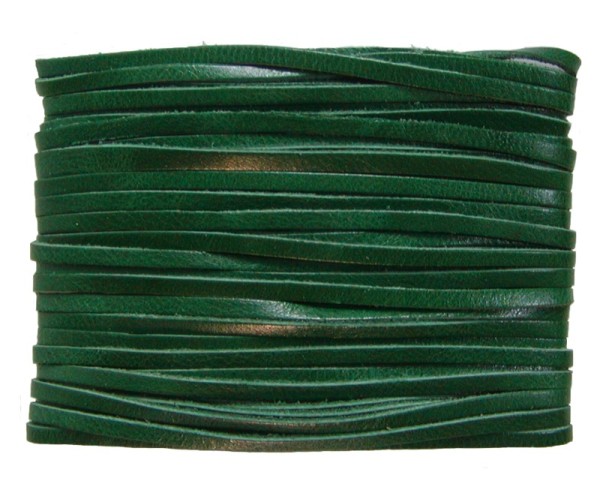 weiches Leder Flechtband Ziegenleder auf Karte dunkelgrün, Länge 10 m, Breite ca. 2,5 mm, Stärke ca. 1,0 mm