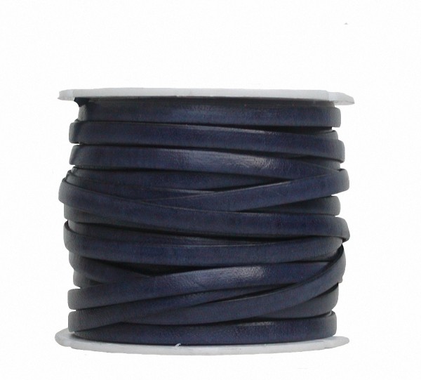 Ziegenleder Lederriemen, Lederband flach dunkelblau, Kanten schwarz gefärbt, Länge 25 m, Breite ca. 5 mm, Stärke ca. 1,0 mm