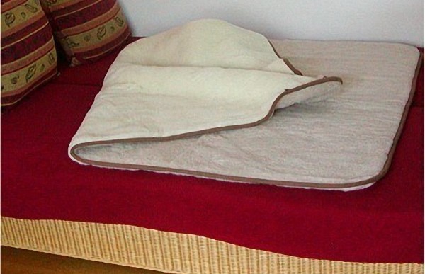 Bettdecke, Wolldecke aus reiner Merino Wolle beige/hellbraun, waschbar bei 30 Grad, ca. 140x200 cm